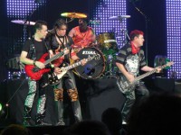 /album/xutos-amp-pontapes/xutos-and-pontapes-08-jpg/